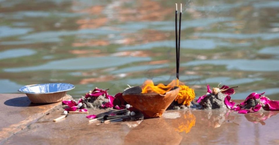 spiritual-pooja-items-ganga-side-haridwar