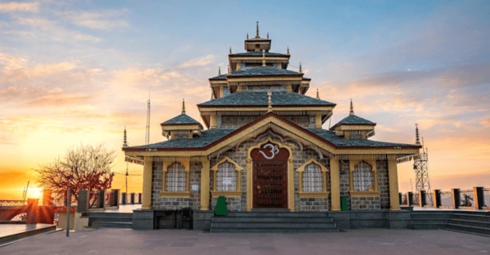 surukanda-temple-dhanaulti
