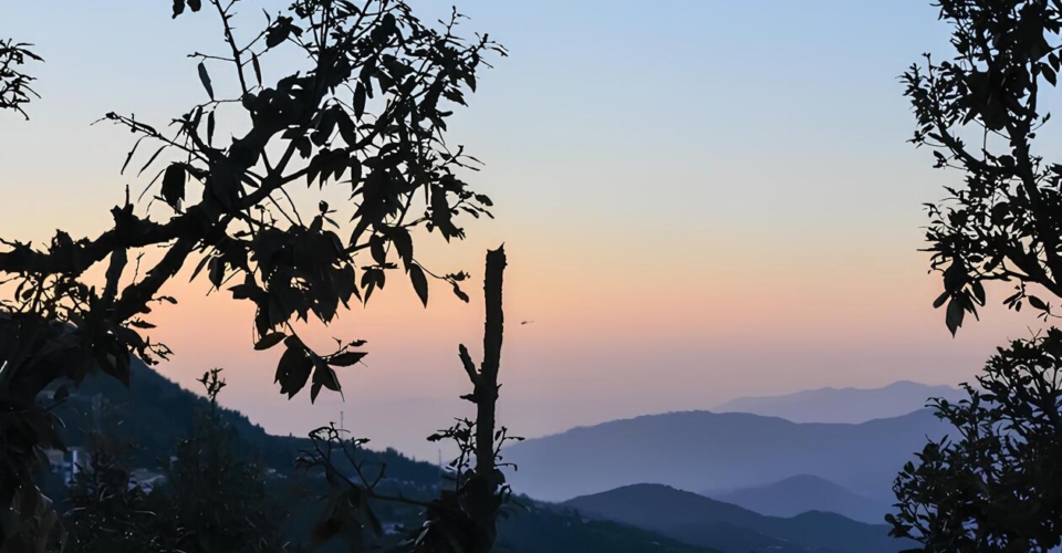 beautiful-nature-view-kanatal-uttarakhand-india