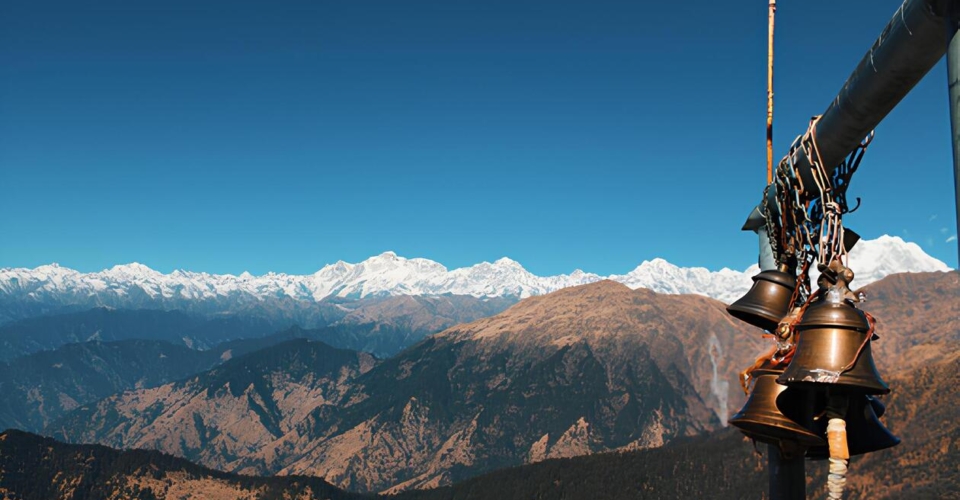 chopta-tungnath-bells-mountain-view