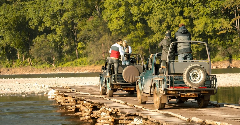 corbett-jeeps-wooden-bridge-river