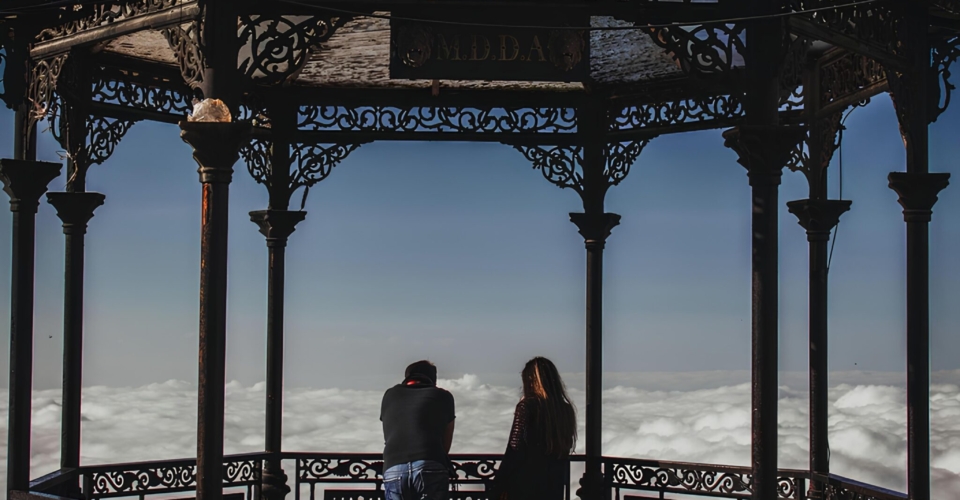 mussoorie-clouds-end-gazebo-himalayan-viewpoint