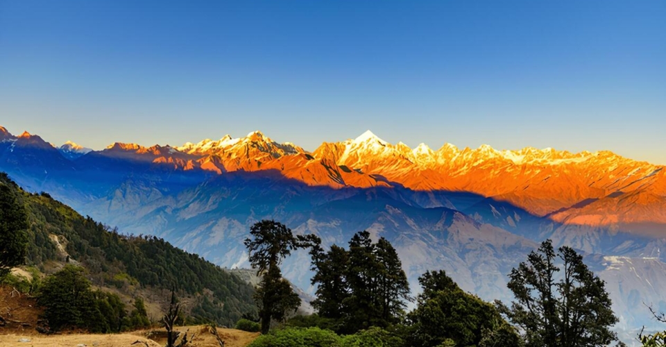 this-sunset-view-himalayas-panchchuli-peaks-600nw-1277500444